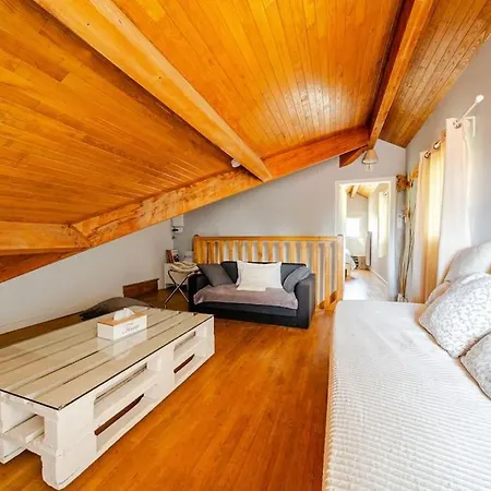 Chez Lylou Feriehus Perrier